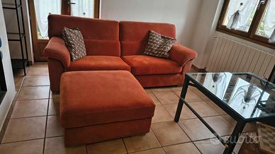 Divano in velluto + pouf