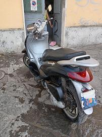 Beverly 125