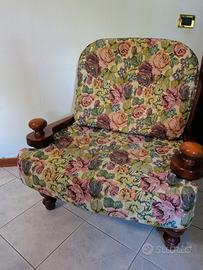 Poltrone con struttura in legno
