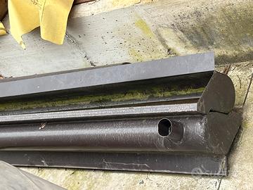 Casetta in legno completa di base in calcestruzzo