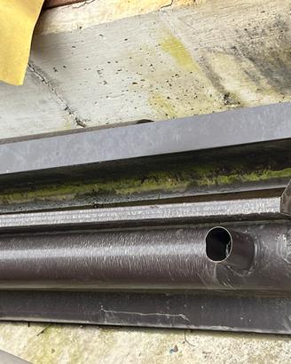 Casetta in legno completa di base in calcestruzzo