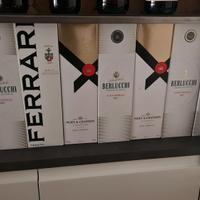 Astuccio per berlucchi, moet e ferrari