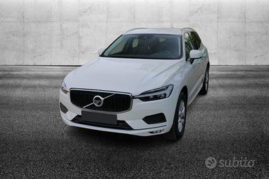 VOLVO XC60 B4 (d) AWD Geartronic Momentum Pro