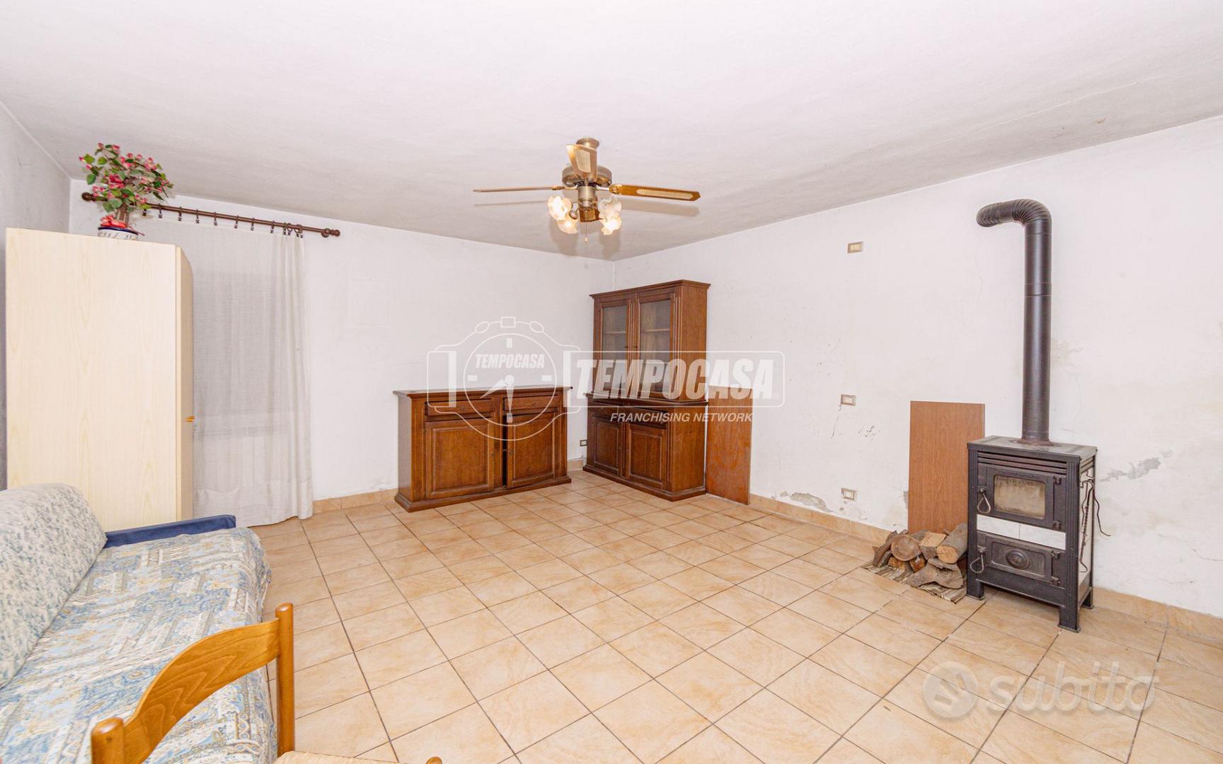 Casa – Mortara, Medaglia - Vista 2