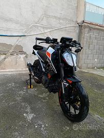 Ktm Duke 390 - 10/2021 - 11000km - Accessoriata