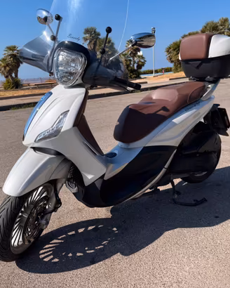 Beverly 300 anno 2019 in perfette condizioni