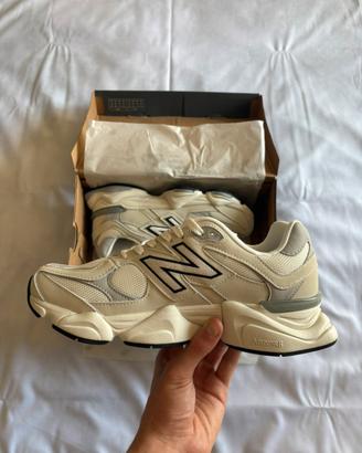 New Balance 9060 Uomo N.43 Nuove con Scatola