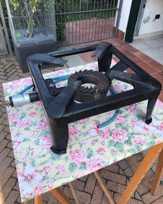 Fornellone 4 piedi a gas.  40 x 40 cm  EUROCAMPING