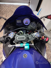 Yamaha r6 del 2000