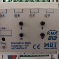 attuatore dimmer KNX a 4 canali MDT AKD-0410V.01.
