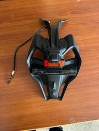 Porta targa tmax 560