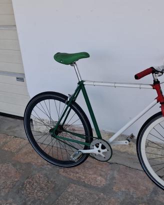 bicicletta con pedalata a scatto