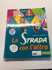 Libro La strada con l’altro edizione verde