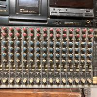 Mixer 16 canali MACKIE 3204