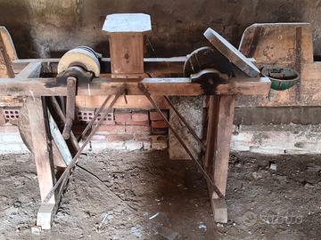 Antica mola ad acqua