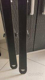 Sci Dynafit + attacchi + pelli