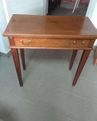 Tavolo consolle in legno massello con cassetto
