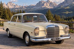 Mercedes-Benz 220 SE W111 clima restaurata