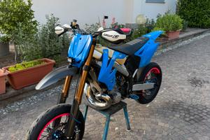 Tm en 250