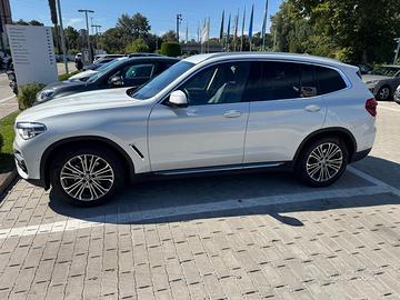 BMW X3 xDrive20d Luxury – nuovo Live cockpit Prof