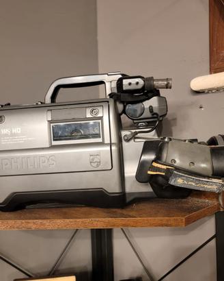 PHILIPS VKR-6855/01 EXPLORER VHS camcorder vintage