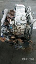 MOTORE CUMMINS 4 CILINDRI