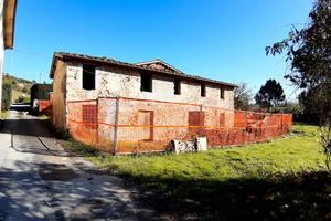 Rustico comune di Lucca loc. Cappella