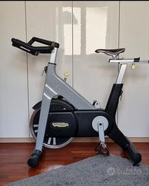 cyclette technogym
