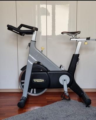 cyclette technogym