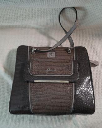 Borsa Guess colore tortora chiaro e scuro