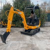 E275 - Escavatore JCB 8018
