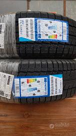 N. 2 Pneumatici invernali 195/65 R 16 C104  102T