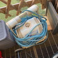 Robot dolphin plus pulitore piscina da riparare