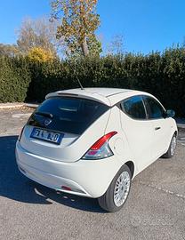 Lancia Ypsilon 1.2 GPL