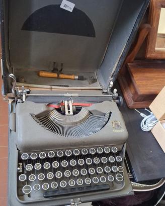 Macchina atinca da scrivere Vintage Royal