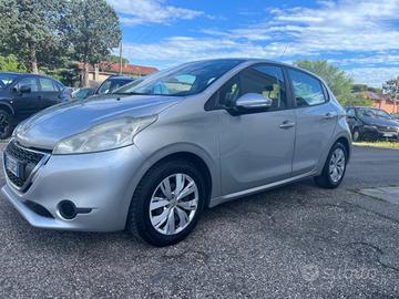 Peugeot 208 1.2 VTi 82 CV 5 Allure ok neopatentati