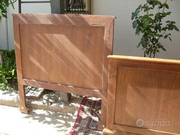 lETTO IN LEGNO MASSELLO NOCE BUONO STATO