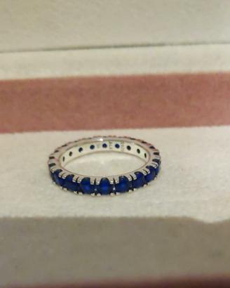 PANDORA Anello Fascia Scintillante Blu 190050C02