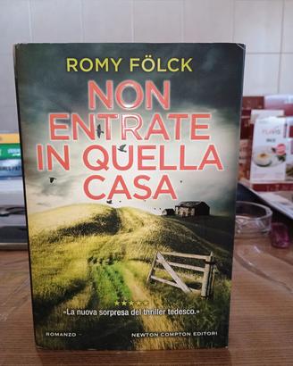 Non entrate in quella casa libro 