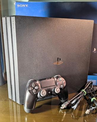 PS4 Playstation 4 PRO 1 TB + Dualshock 4 V2 + cavi
