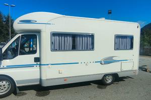 Camper semi integrale Adriatik