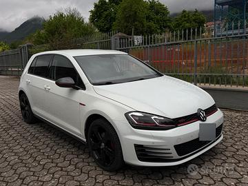 VOLKSVAGEN GOLF 7 1.6 110 CV ANNO 2015 