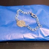 Bracciale con amuleto celtico