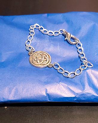 Bracciale con amuleto celtico