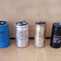 4 condensatori elettrolitici Lotto1