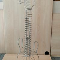 Porta CD a forma di chitarra 