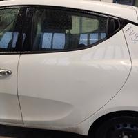 Porta posteriore sinistra LANCIA YPSILON del 2019