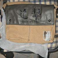 borsana tracolla attack on titain, attacco dei gig