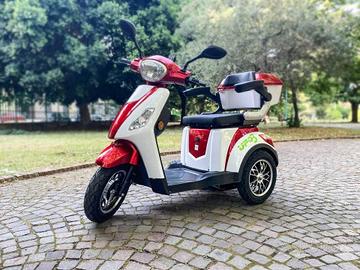 SCOOTER ELETRICO PER ANZIANI E DISABILI UFO3