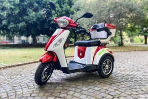 SCOOTER ELETRICO PER ANZIANI E DISABILI UFO3